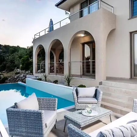 Belveder Mit Infinity Pool Holiday home